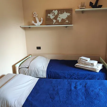Private Garden Giardino Privato A - House Amorino شقة باردولينو