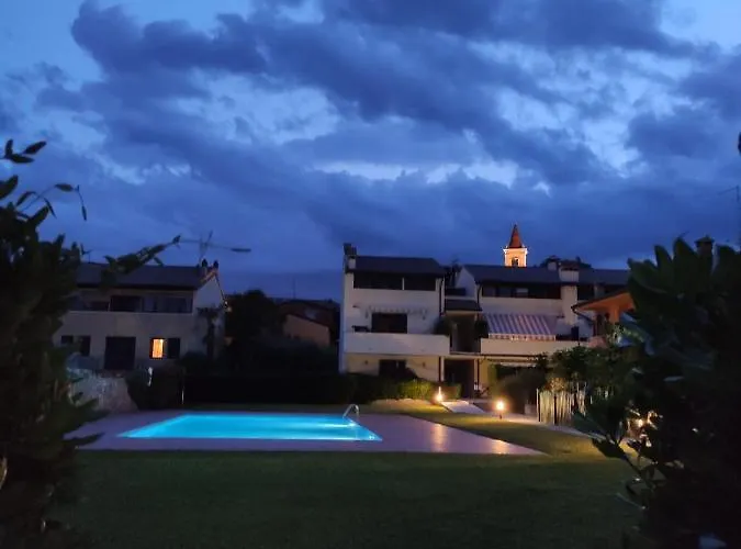 Private Garden Giardino Privato A - House Amorino Daire Bardolino