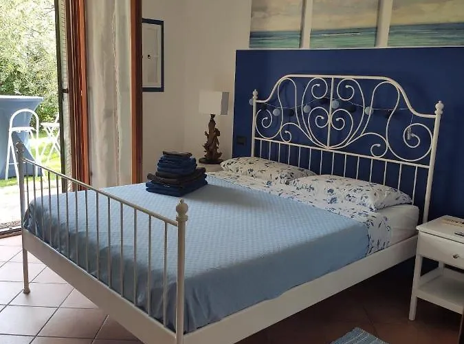 Daire Private Garden Giardino Privato A - House Amorino